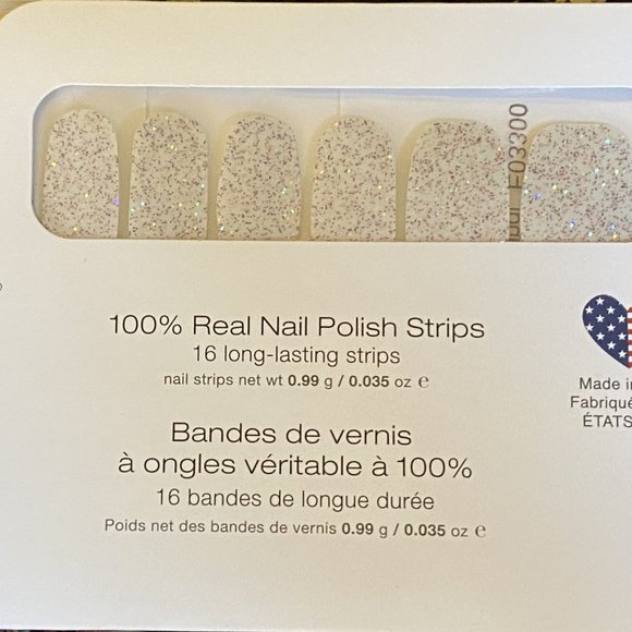 Color Street Nail Strips ~ I Want Scandi - Picture 1 of 6